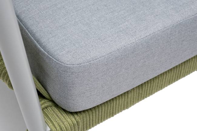"Диего" диван 2-местный плетеный из роупа, каркас алюминий светло-серый (RAL7035) муар, роуп салатовый меланж круглый, ткань светло-серая