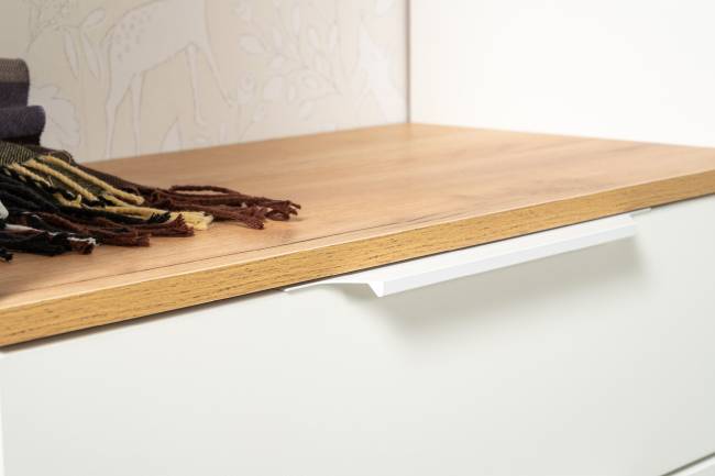 Два шкаф-пенала и обувница с ящиком с зеркалом Октава цвет белый шагрень/дуб крафт золотой