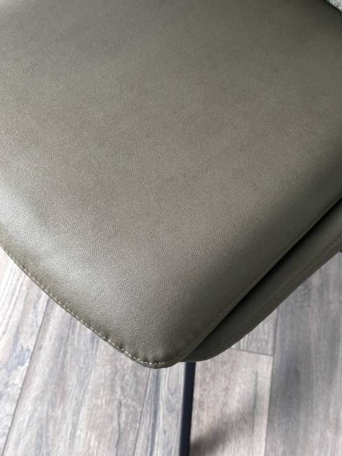 Стул LEROY 360 град. поворот Зеленый F07-003-01 / MONTECRISTO 8421 / черный каркас, ®DISAUR Стул LEROY 360 град. поворот Зеленый F07-003-01 / MONTECRISTO 8421 / черный каркас, ®DISAUR